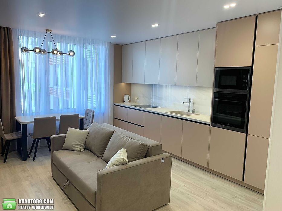 Rent out 2-room apartment. Киев, Днепровская набережная — photo 1