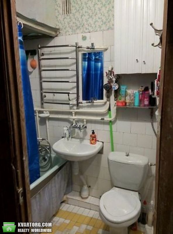 Sell 2-room apartment. Киев,  Труда бул — photo 8