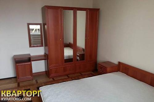 Rent out 3-room apartment. Киев,  Олейника — photo 2