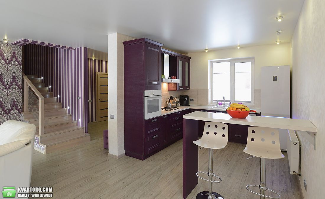 Sell house. Буча, Революции — photo 1