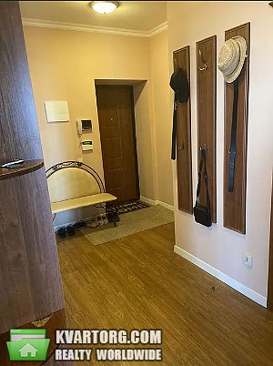 Rent out 2-room apartment. Львов, Карла Мікльоша — photo 7