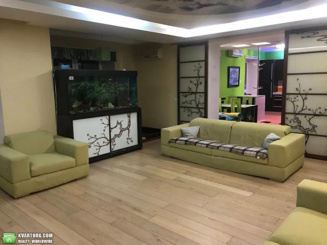 Rent out 3-room apartment. Киев,  Татарская — photo 1