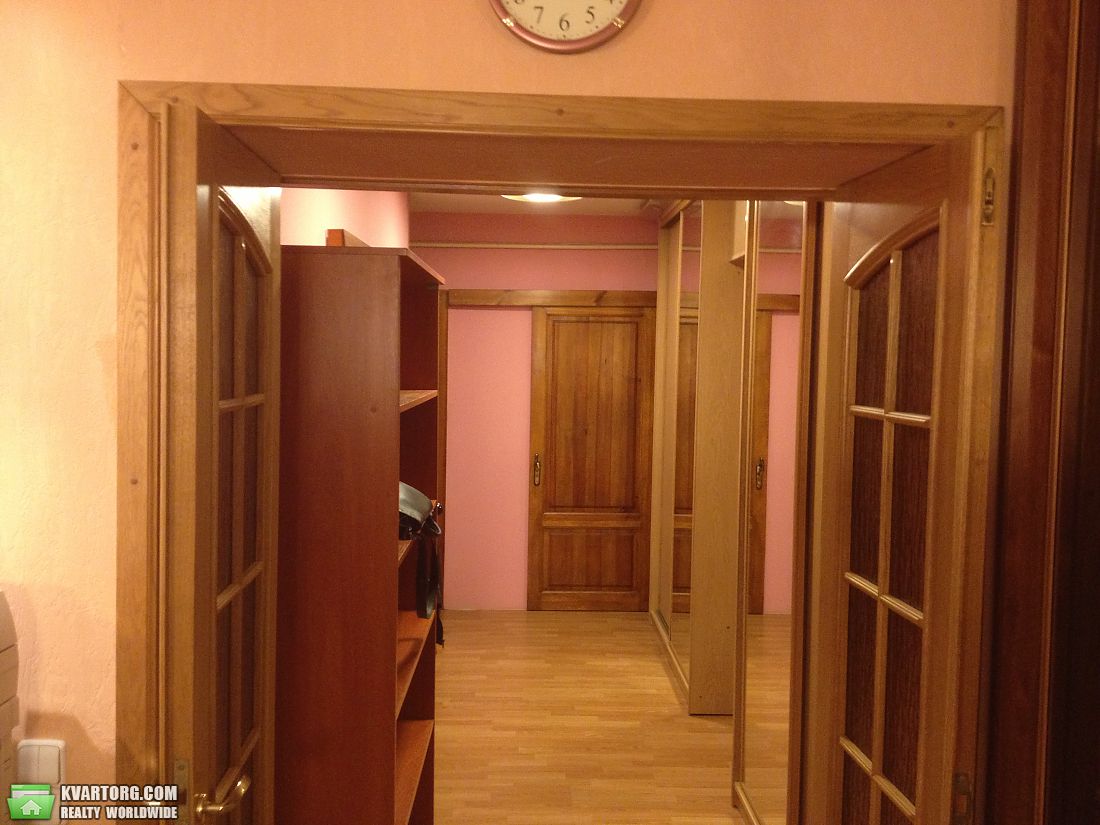 Rent out 2-room apartment. Киев,  Резницкая — photo 4
