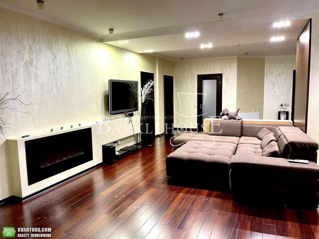Rent out 3-room apartment. Киев,  Ушакова — photo 1