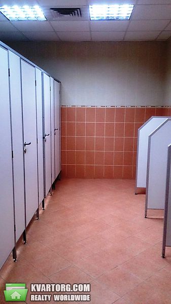 Rent out office. Киев, Жилянская — photo 6