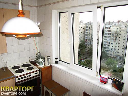 Rent out 2-room apartment. Киев,  Вербицкого — photo 5