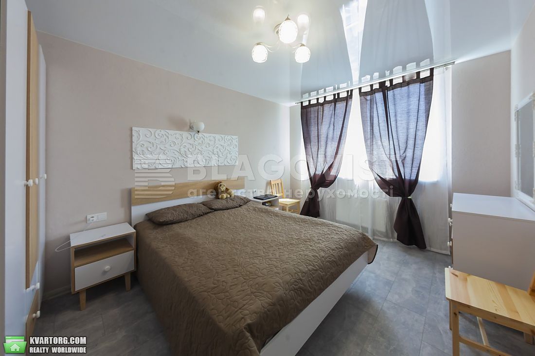 Sell 2-room apartment. Киев,  Крушельницкой — photo 2
