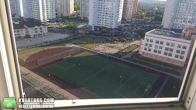 Rent out 2-room apartment. Киев,  Гмыри — photo 5