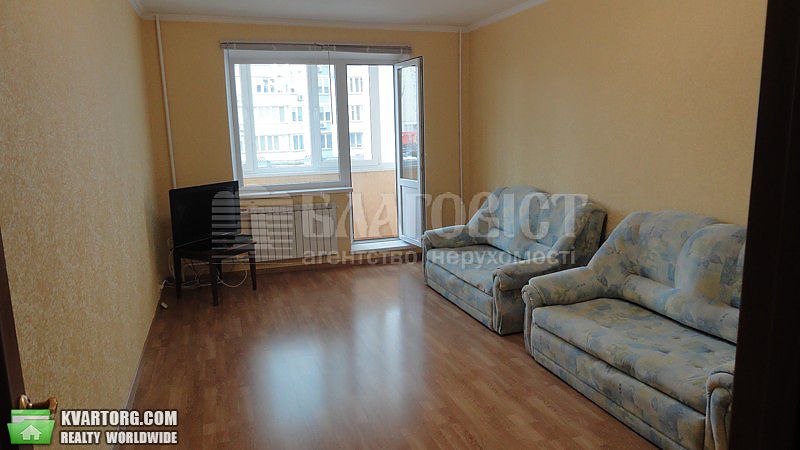 Rent out 4-room apartment. Киев,  Тростянецкая — photo 1