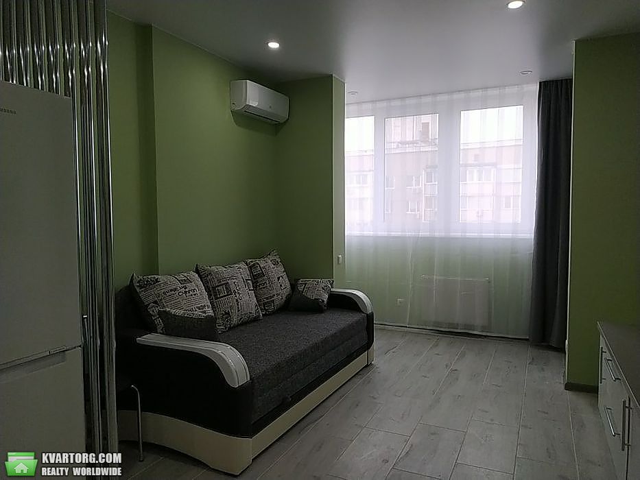 Rent out 1-room apartment. Киев, Полевая — photo 3