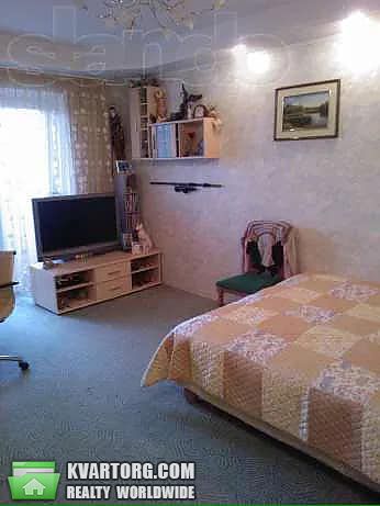 Rent out 3-room apartment. Киев,  Димитрова — photo 1
