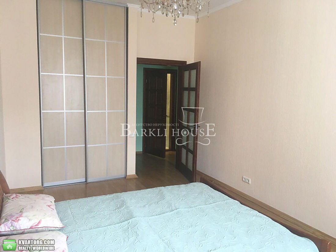 Rent out 3-room apartment. Киев,  Павловская — photo 5