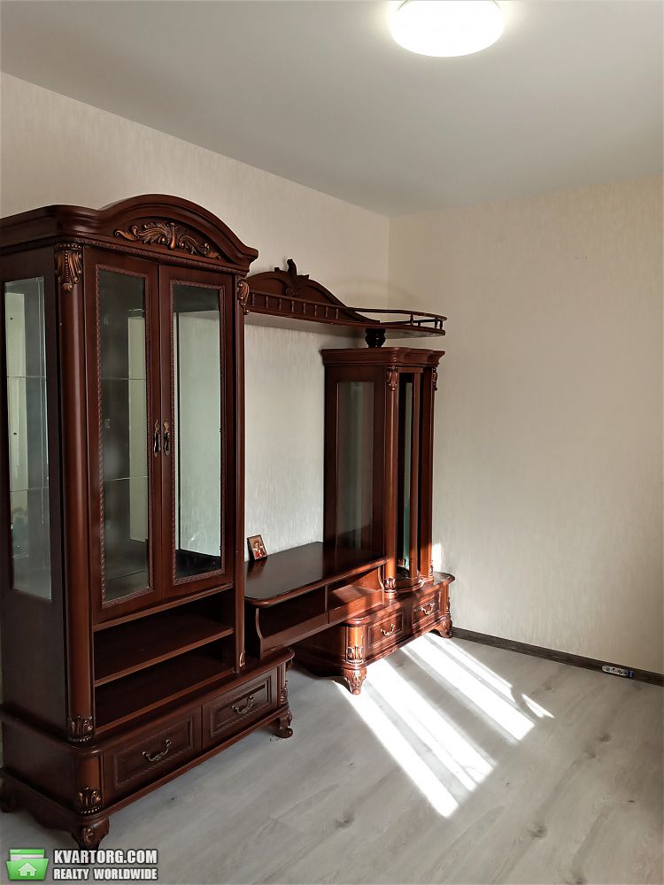 продам 2-комнатную квартиру. Киевская обл.,  Соборная - фото 2