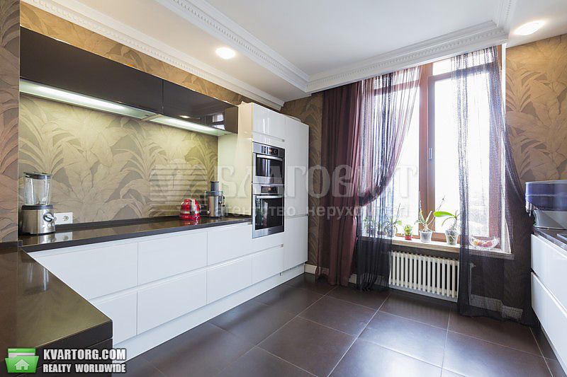 Sell 4-room apartment. Киев,  Жилянская — photo 4