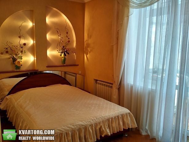 Rent out 3-room apartment. Киев,  Мельникова — photo 6