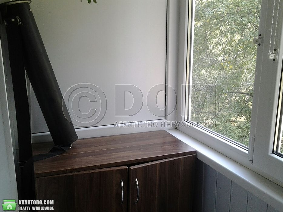 Sell 2-room apartment. Киев,  Лесной пр — photo 1