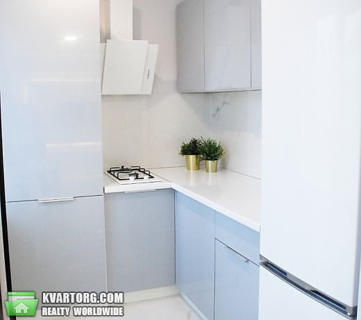 Rent out 2-room apartment. Киев, Леси Украинки — photo 7
