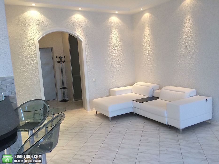 Rent out 2-room apartment. Киев, Срибнокильская — photo 2