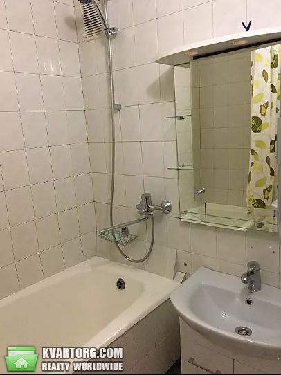Rent out 4-room apartment. Киев,  Антоновича — photo 8