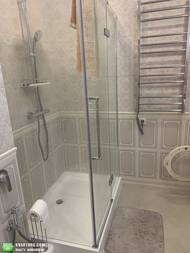 Rent out 1-room apartment. Киев,  Мазепы — photo 3