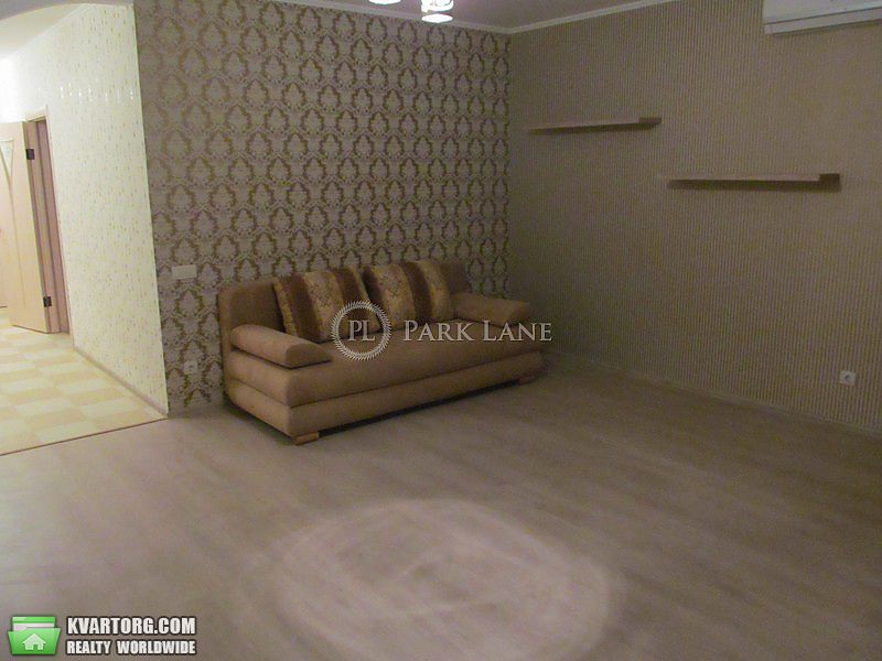 Rent out 3-room apartment. Киев,  Ирпенская — photo 3