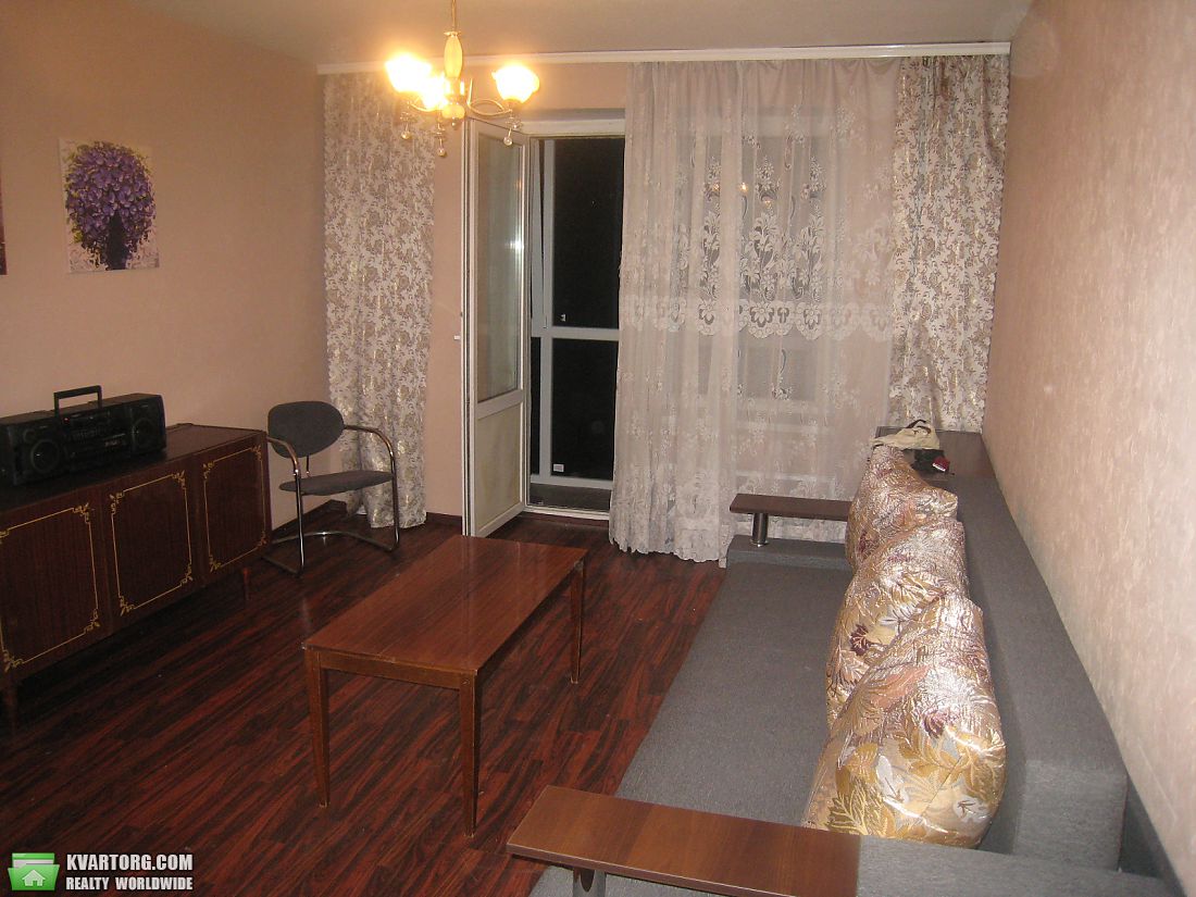 Rent out 2-room apartment. Киев, Братиславская — photo 4