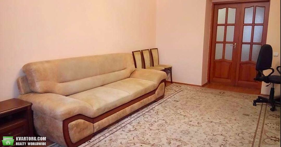 Rent out 2-room apartment. Киев,  Вишняковская — photo 9