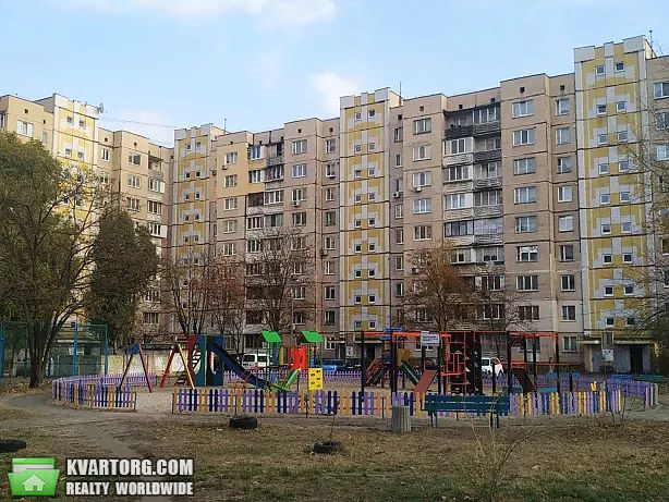 Sell 3-room apartment. Киев,  Маяковского — photo 1