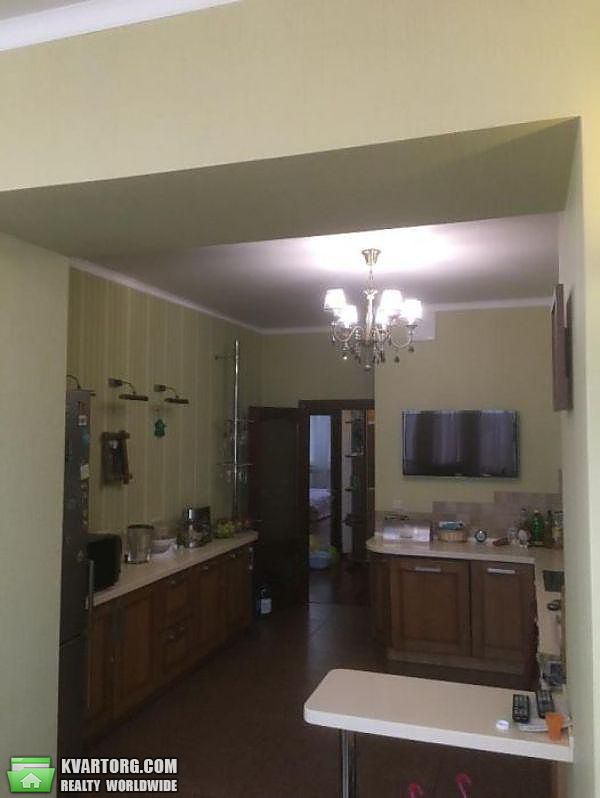 Rent out 3-room apartment. Киев,  Оболонская наб — photo 7