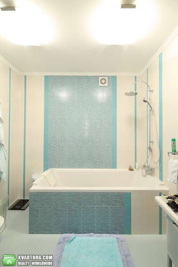 Rent out 4-room apartment. Киев,  Тургеневская — photo 4