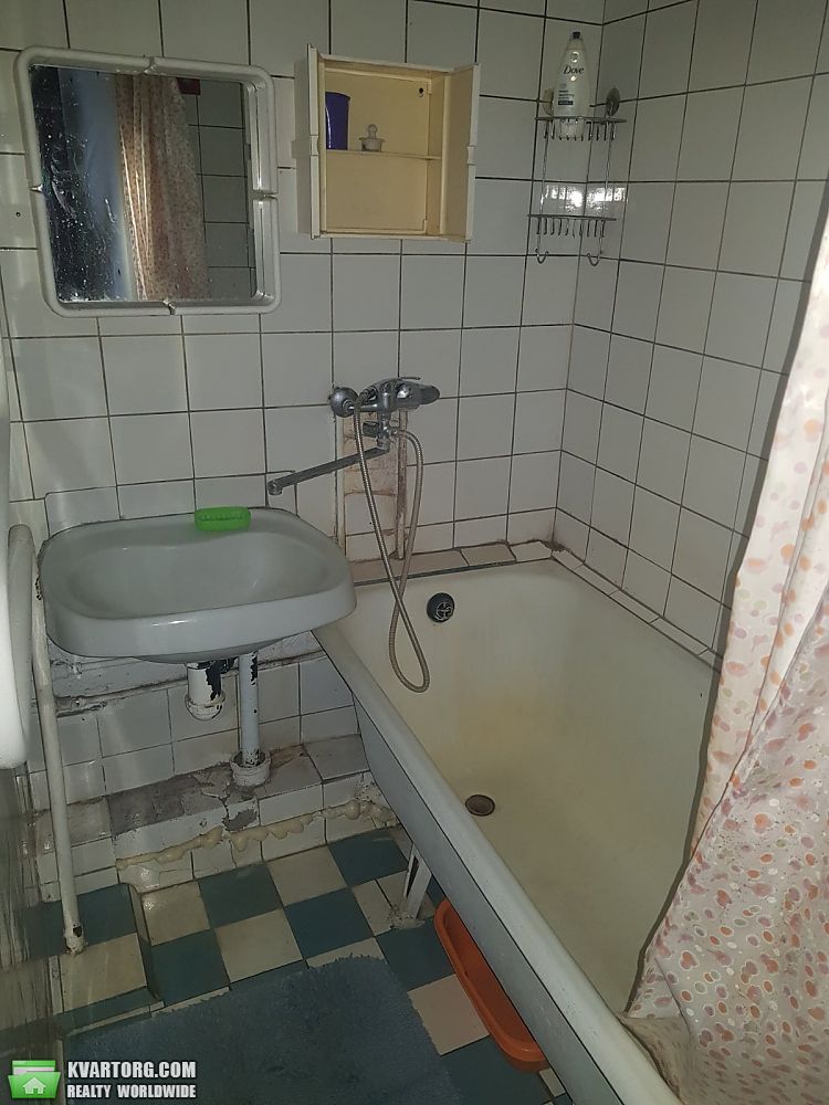 Rent out 2-room apartment. Киев,  Дегтяревская — photo 10