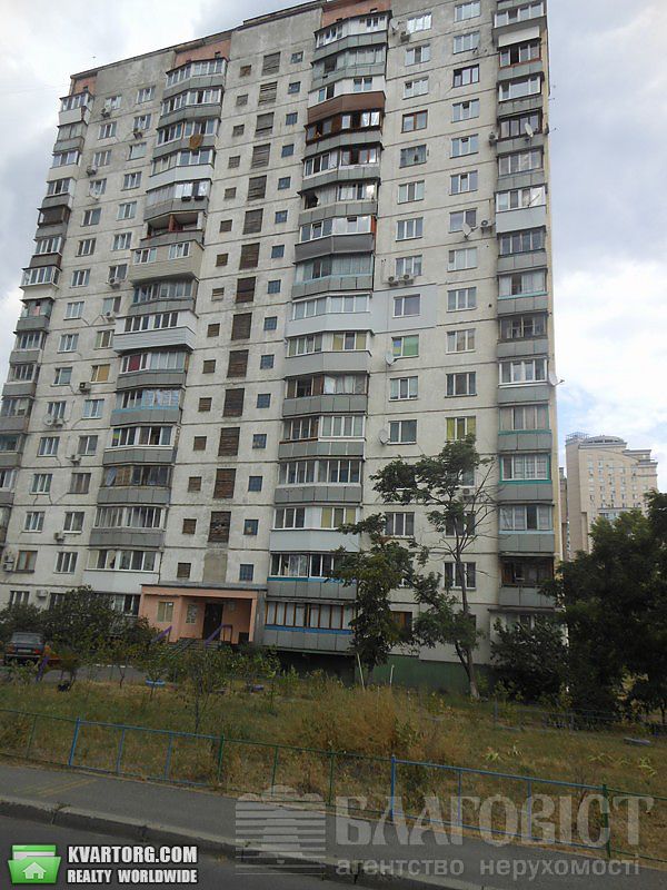 Sell 3-room apartment. Киев,  Приозерная — photo 1
