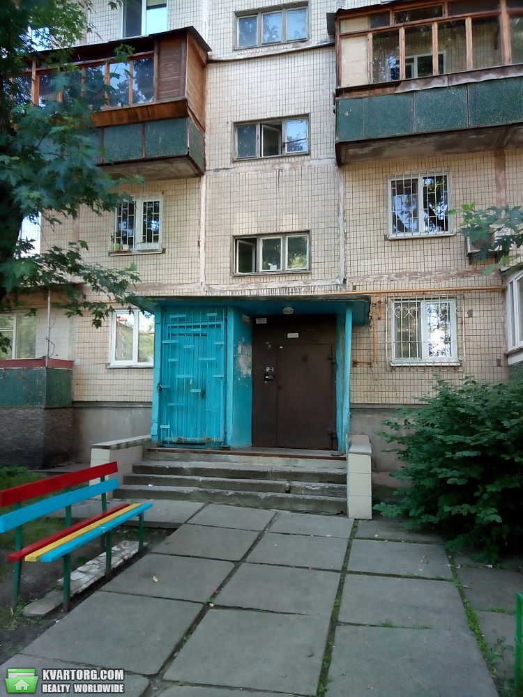 Sell 3-room apartment. Киев,  Лесной пр — photo 1