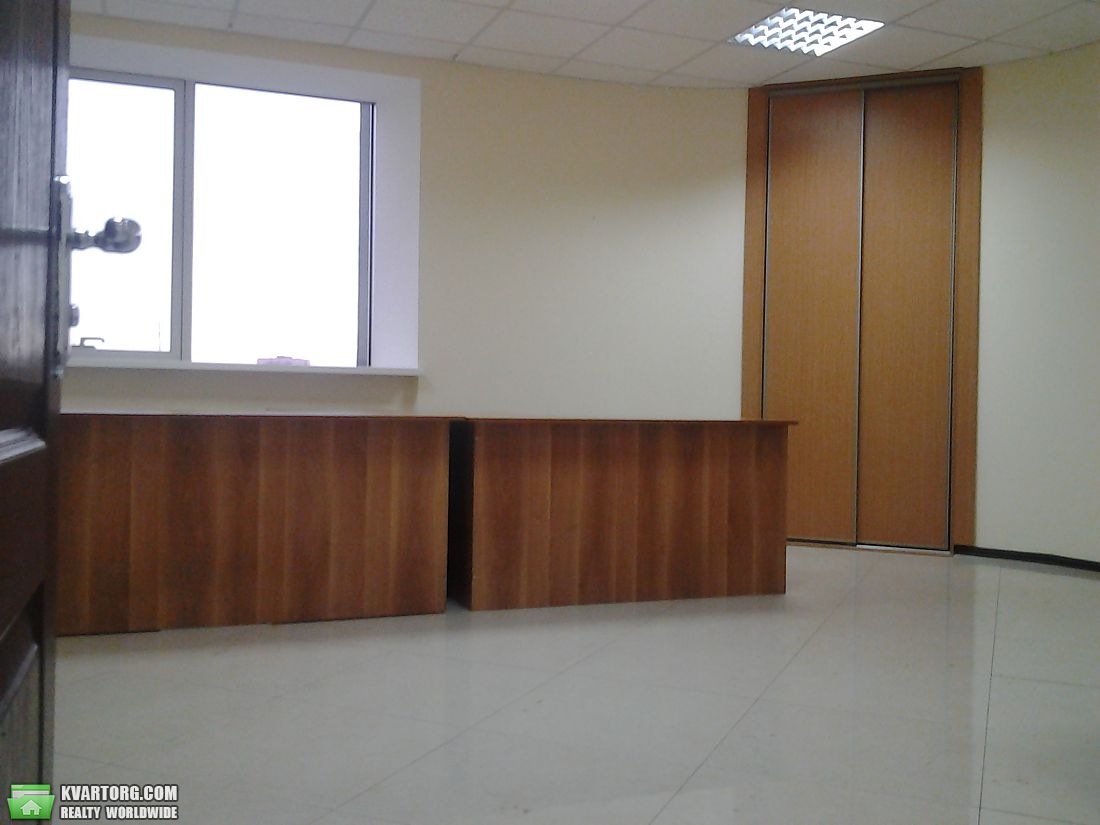 Rent out office. Киев, Дегтяревская — photo 3