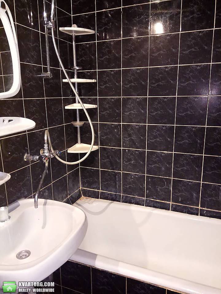 Rent out 1-room apartment. Киев,  Кошица — photo 4