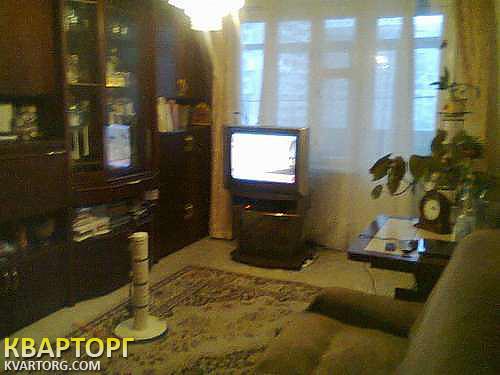 Sell 3-room apartment. Киев,  Героев Днепра — photo 1
