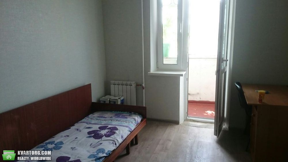 Rent out 2-room apartment. Киев,  Цветаевой — photo 3