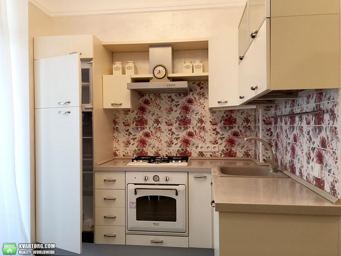 Rent out 3-room apartment. Киев,  Заньковецкой — photo 7