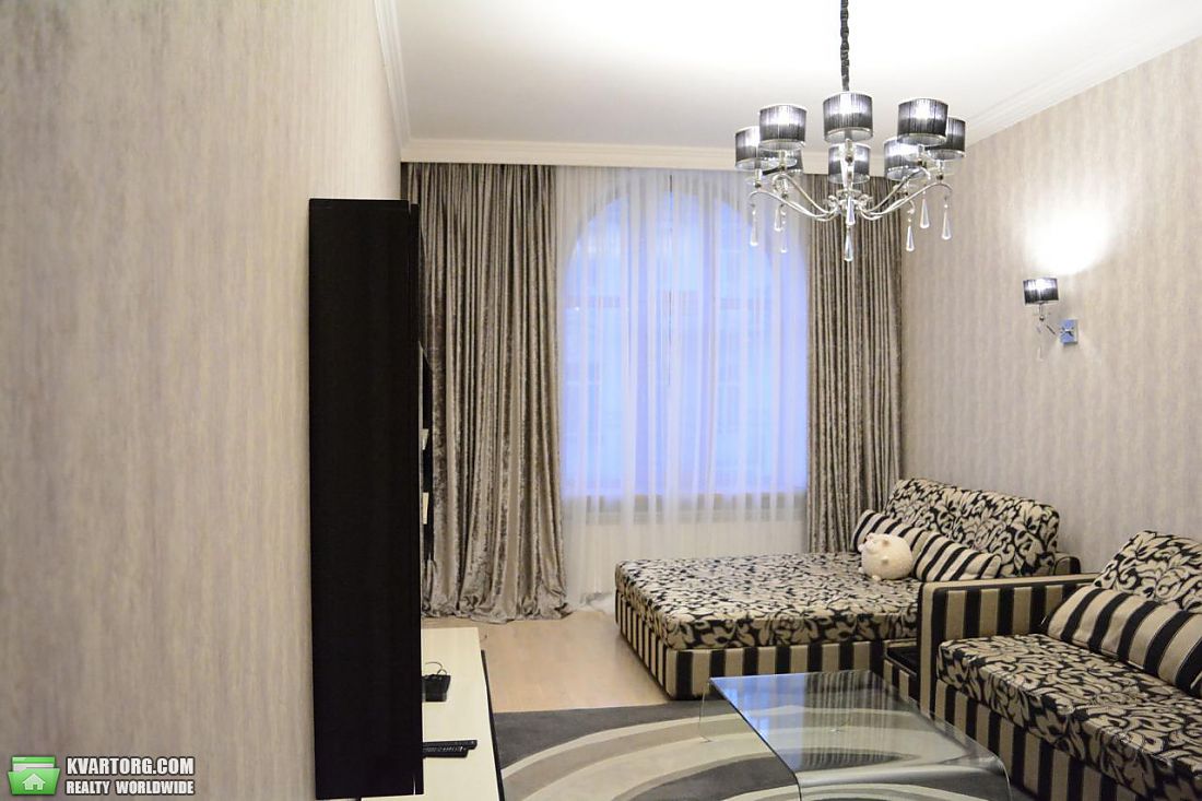 Rent out 2-room apartment. Киев,  Андреевский спуск — photo 3