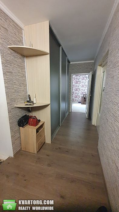 Sell 4-room apartment. Киев,  Приречная — photo 1