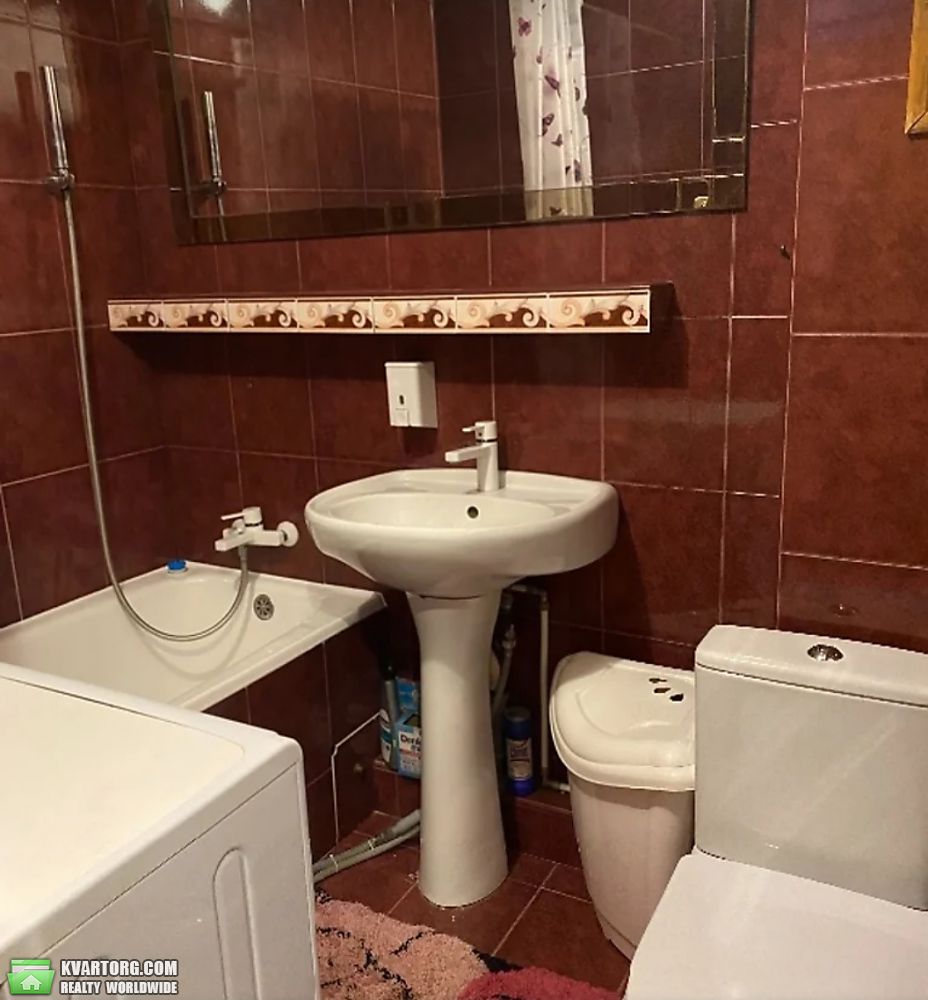 Rent out 2-room apartment. Киев,  Дегтяревская — photo 2