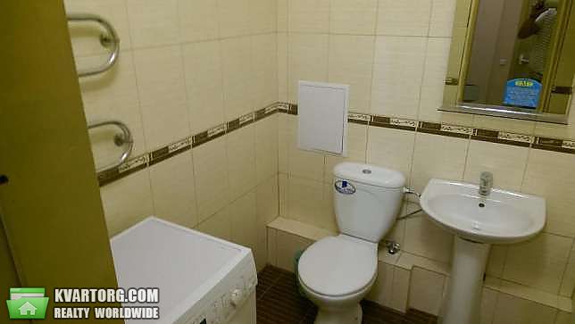 Rent out 2-room apartment. Киев,  Харьковское шоссе — photo 9