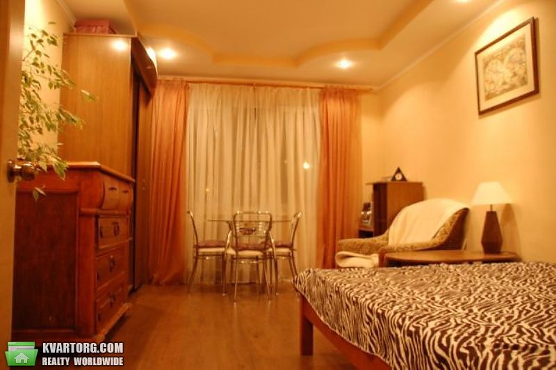 Sell 3-room apartment. Киев,  Героев Днепра — photo 2