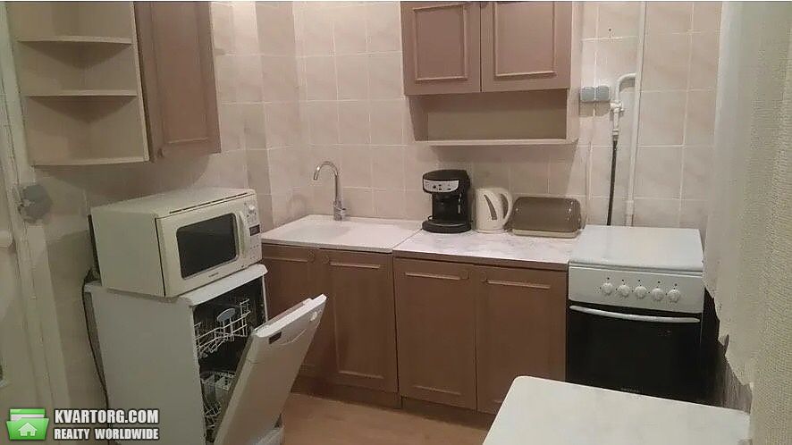 Sell 3-room apartment. Киев,  Новомостицкая — photo 1