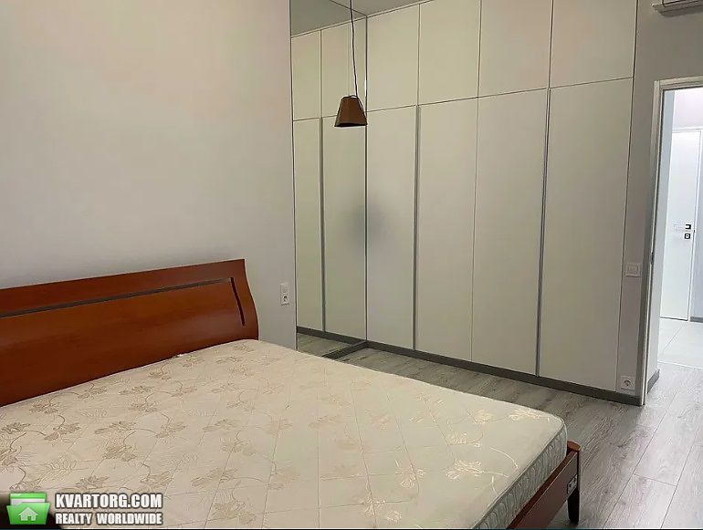 Rent out 3-room apartment. Киев,  Столетова — photo 7