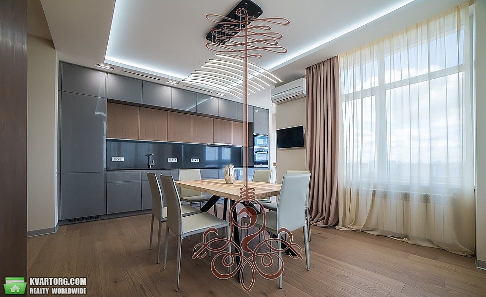 Sell 4-room apartment. Киев,  Драгомирова — photo 4