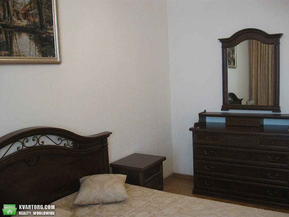 Rent out 2-room apartment. Киев,  Павловская — photo 6