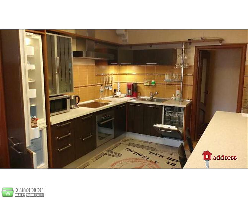 Rent out 3-room apartment. Киев,  Машиностроительная — photo 1
