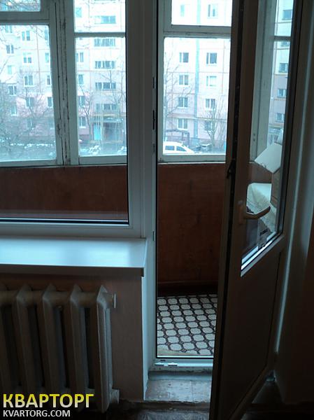 Sell 1-room apartment. Киев,  Лукьяновская — photo 2