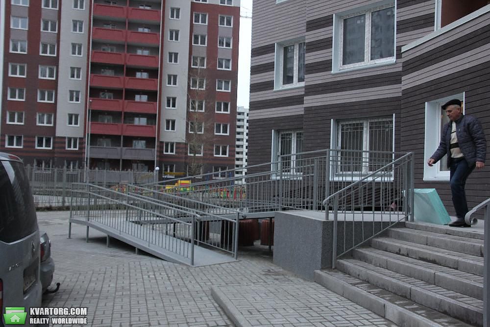 Sell 3-room apartment. Киев, Русовой — photo 1